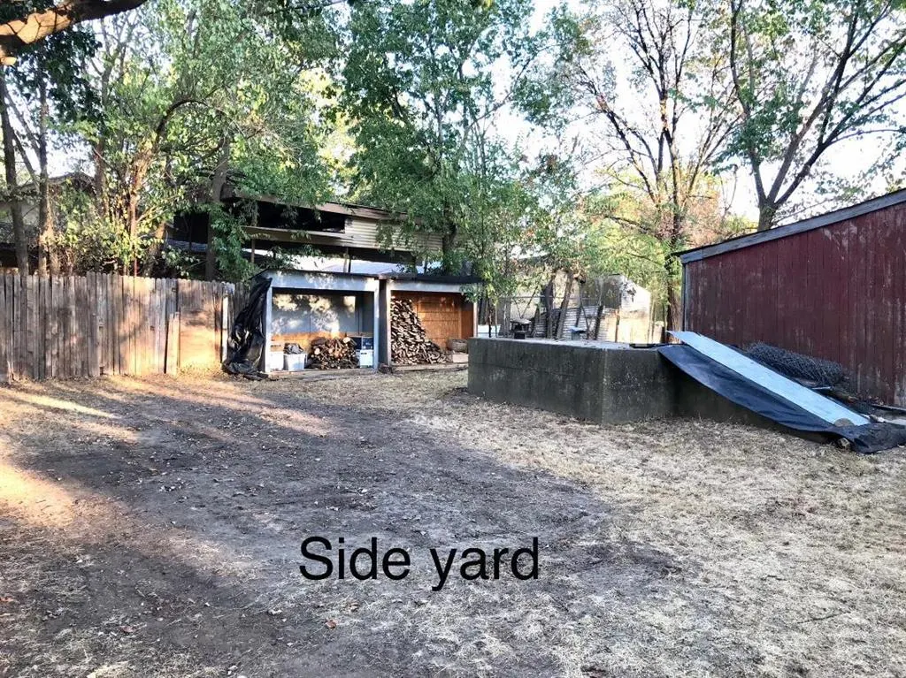 Photo 4 — 411 E Hickory Street, Holdenville, OK 74848