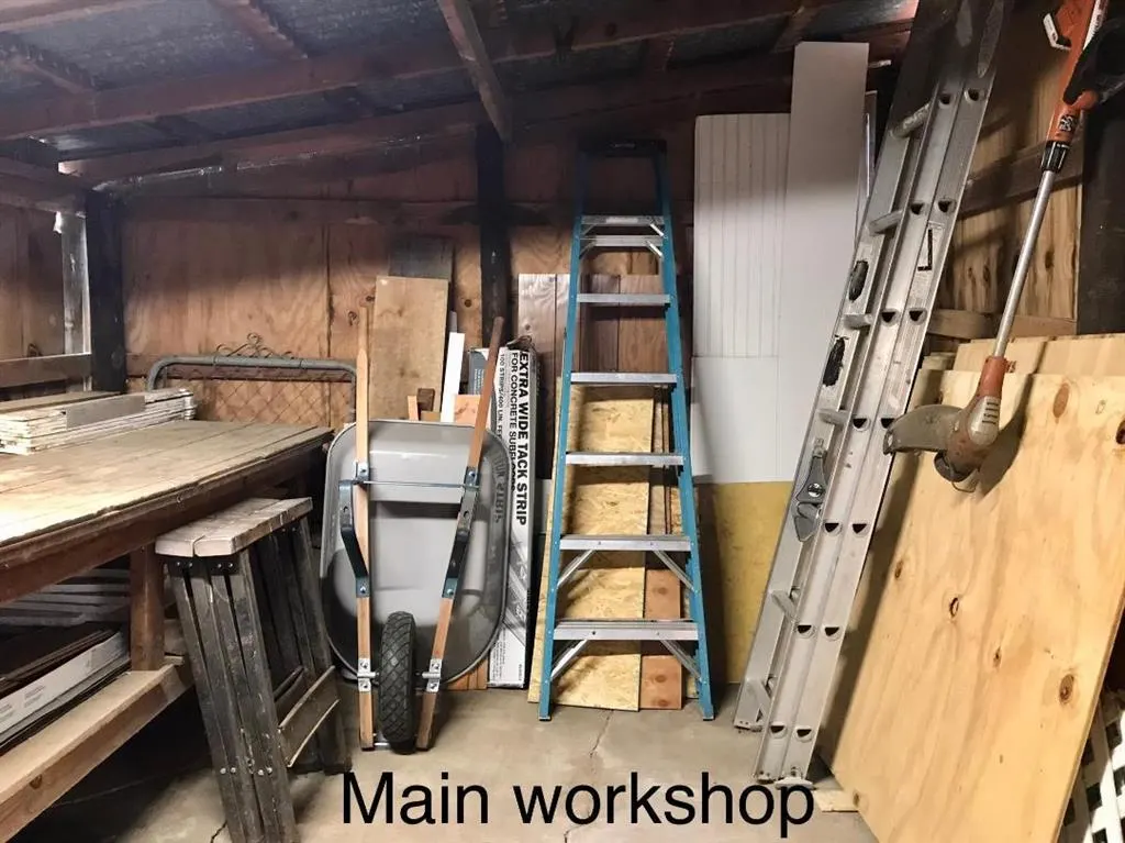 Photo 24 — 411 E Hickory Street, Holdenville, OK 74848