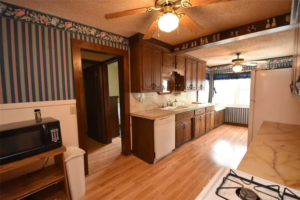 Photo 11 — 2020 N Union Avenue, Seminole, OK 74868