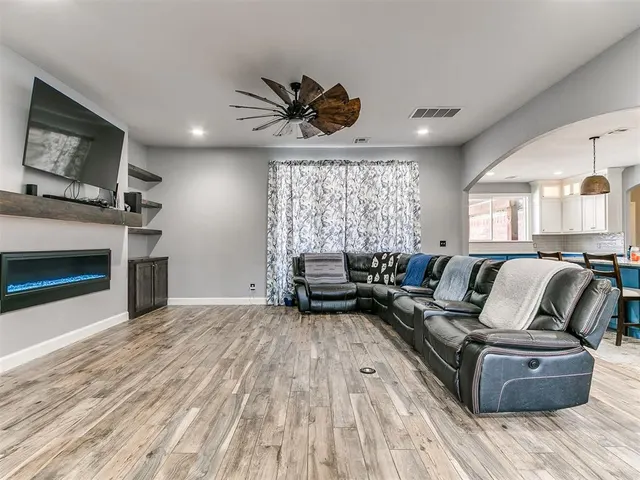 Photo 6 — 16316 Cobblestone Circle, Choctaw, OK 73020