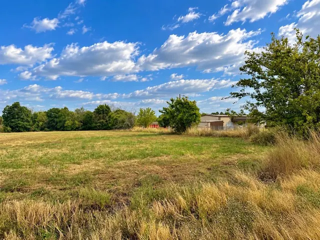 Photo 3 — 17150 NE 23rd Street, Choctaw, OK 73020