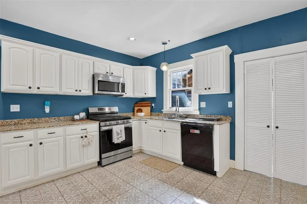 Photo 13 — 1216 NW 39th Street, Oklahoma City, OK 73118