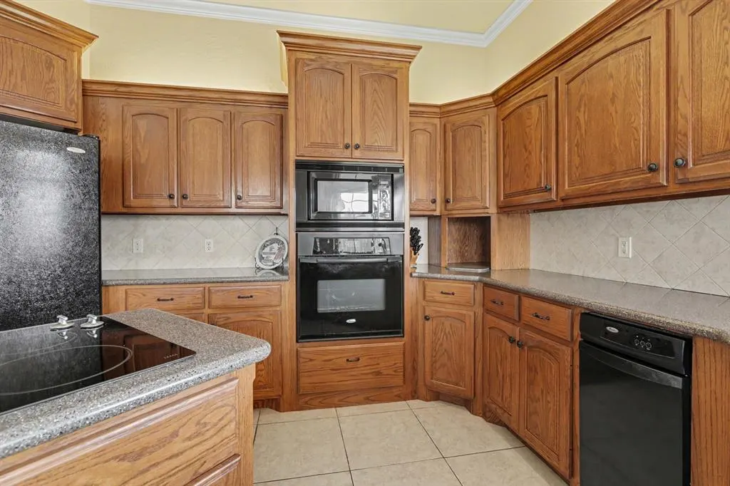 Photo 11 — 2512 NW 151st Street, Edmond, OK 73013