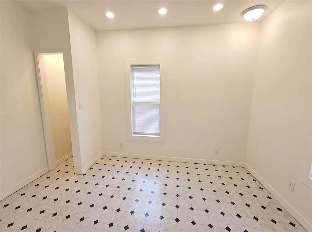 Photo 6 — 907 SE B Street, Ardmore, OK 73401