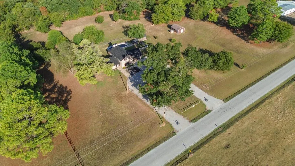 Photo 11 — 5148 N Enville Road, Marietta, OK 73448