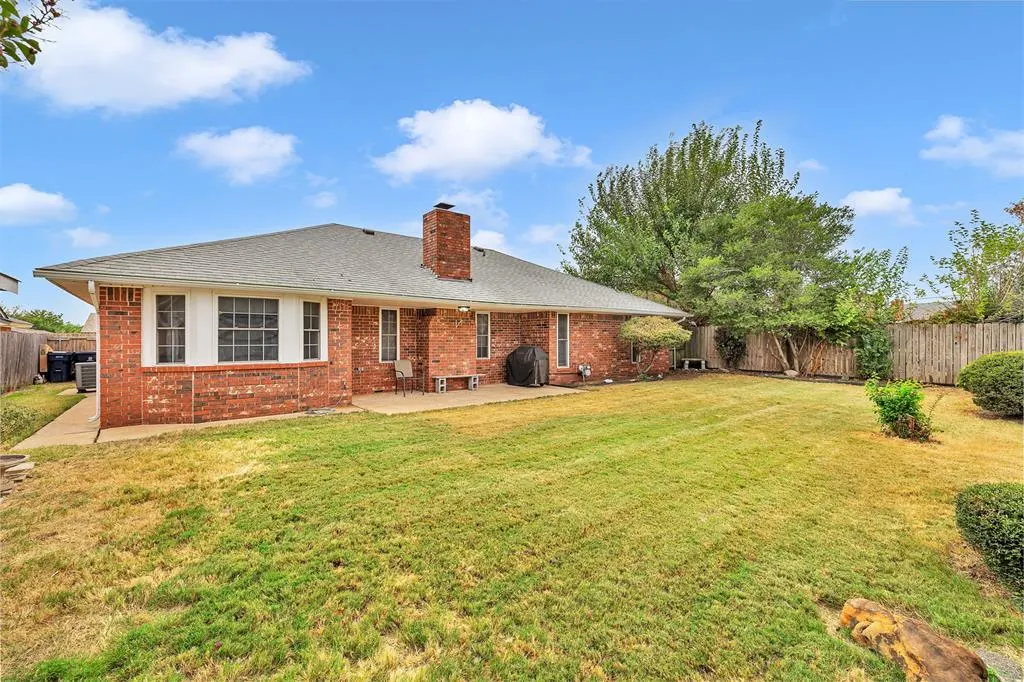 Photo 24 — 2437 SW 93rd Street, Oklahoma City, OK 73159