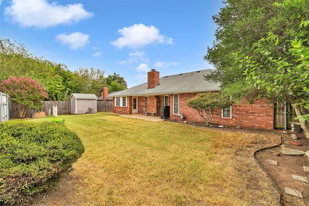 Photo 26 — 2437 SW 93rd Street, Oklahoma City, OK 73159