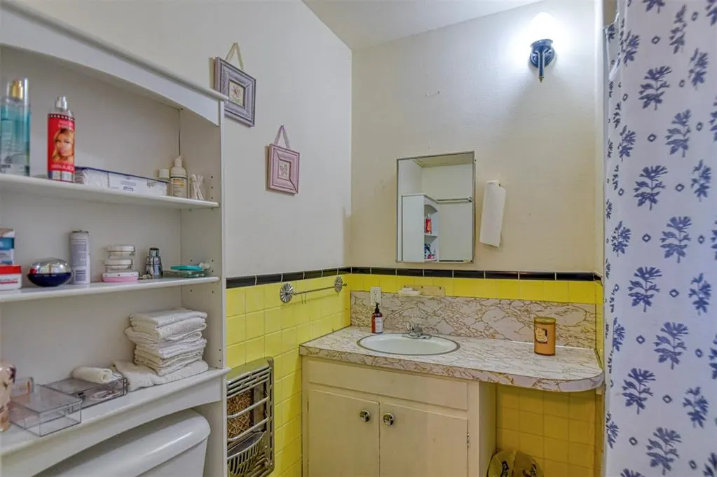 Photo 34 — 1628 W Carolina Avenue, Chickasha, OK 73018