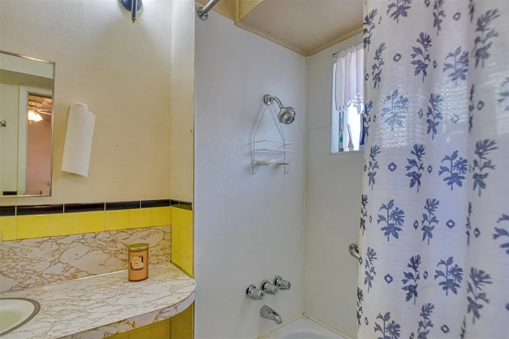 Photo 35 — 1628 W Carolina Avenue, Chickasha, OK 73018