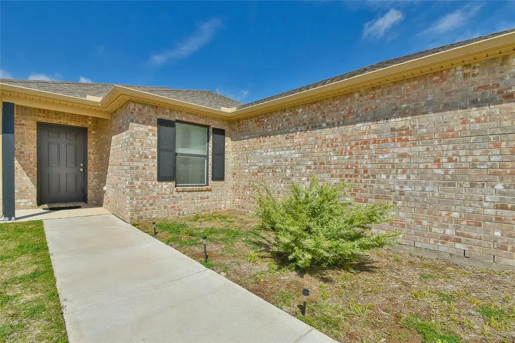 Photo 3 — 1316 Chuck Wagon Drive, El Reno, OK 73036