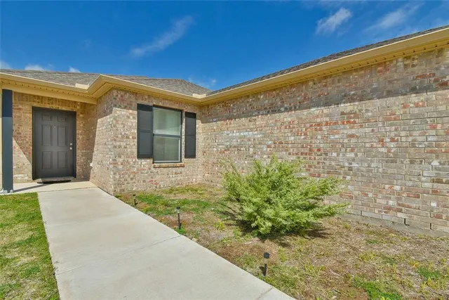 Photo 3 — 1316 Chuck Wagon Drive, El Reno, OK 73036