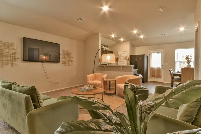 Photo 5 — 1316 Chuck Wagon Drive, El Reno, OK 73036