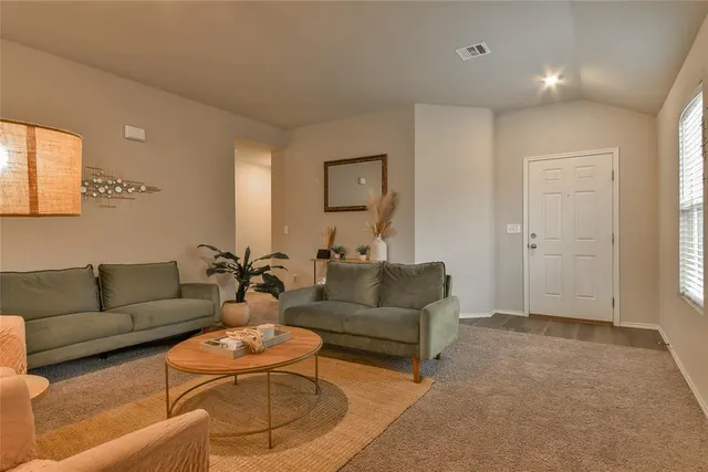 Photo 6 — 1316 Chuck Wagon Drive, El Reno, OK 73036