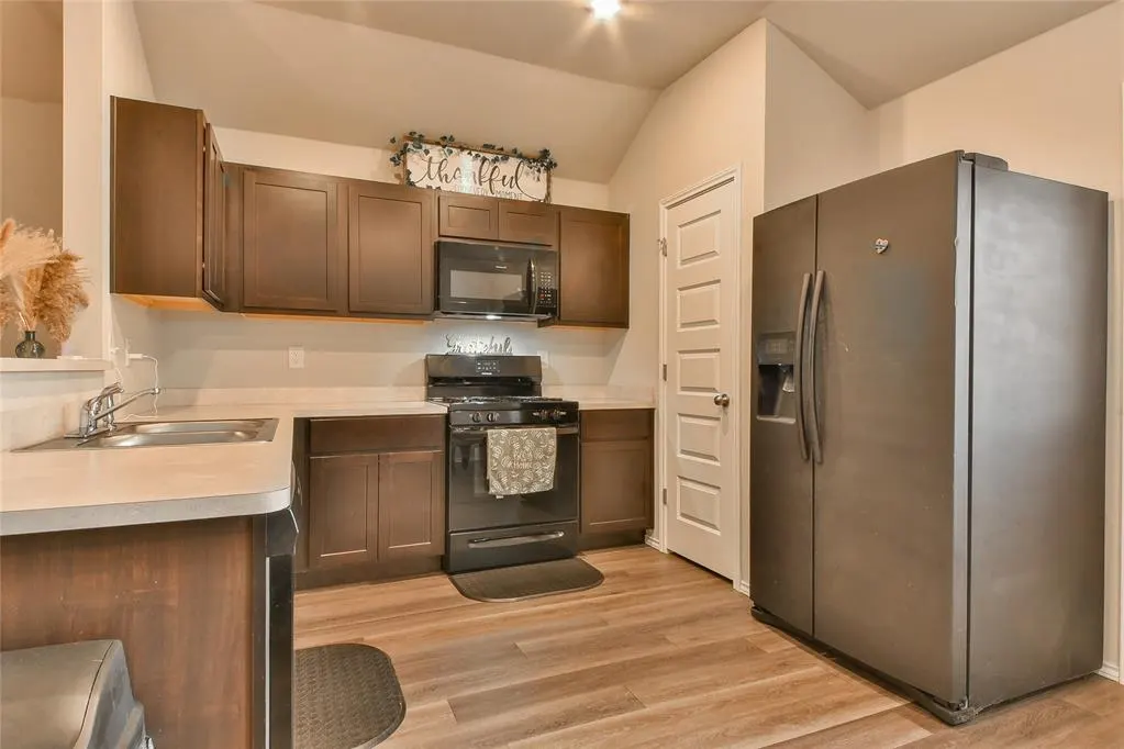 Photo 11 — 1316 Chuck Wagon Drive, El Reno, OK 73036