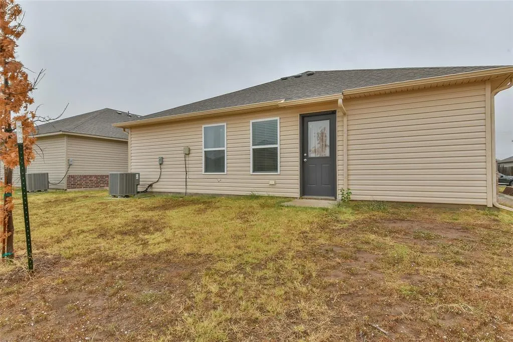 Photo 24 — 1316 Chuck Wagon Drive, El Reno, OK 73036