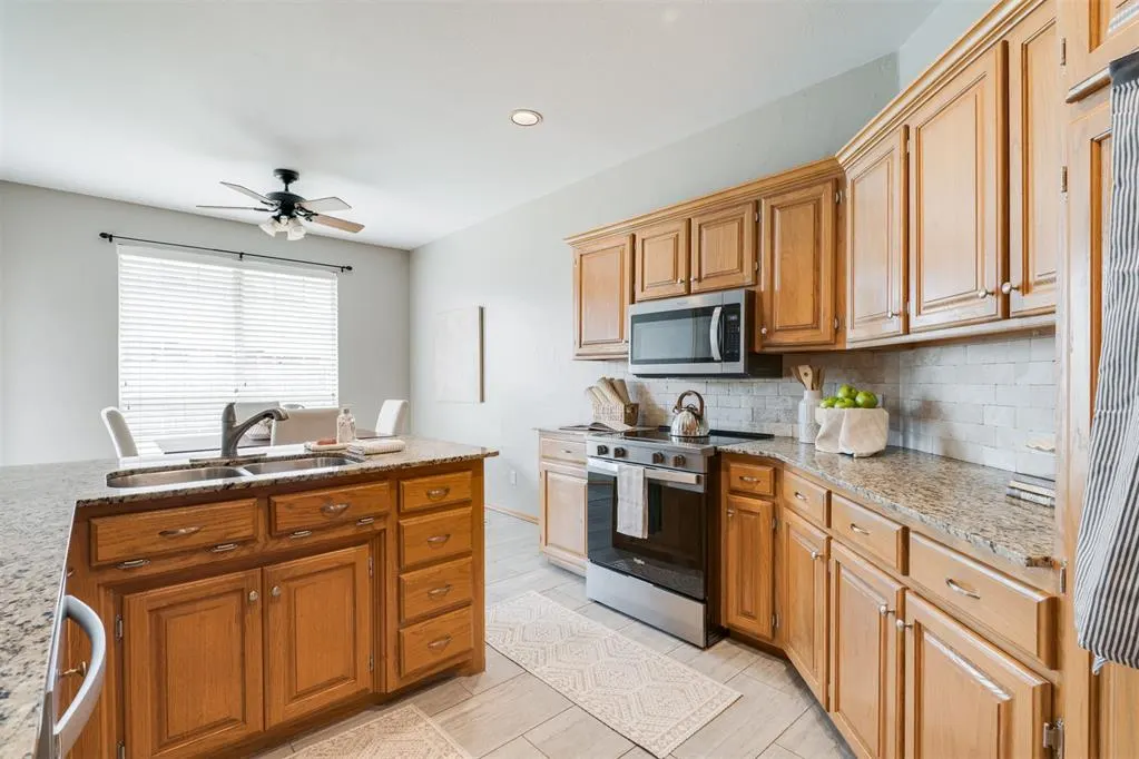 Photo 20 — 1112 Copperfield Drive, Edmond, OK 73003