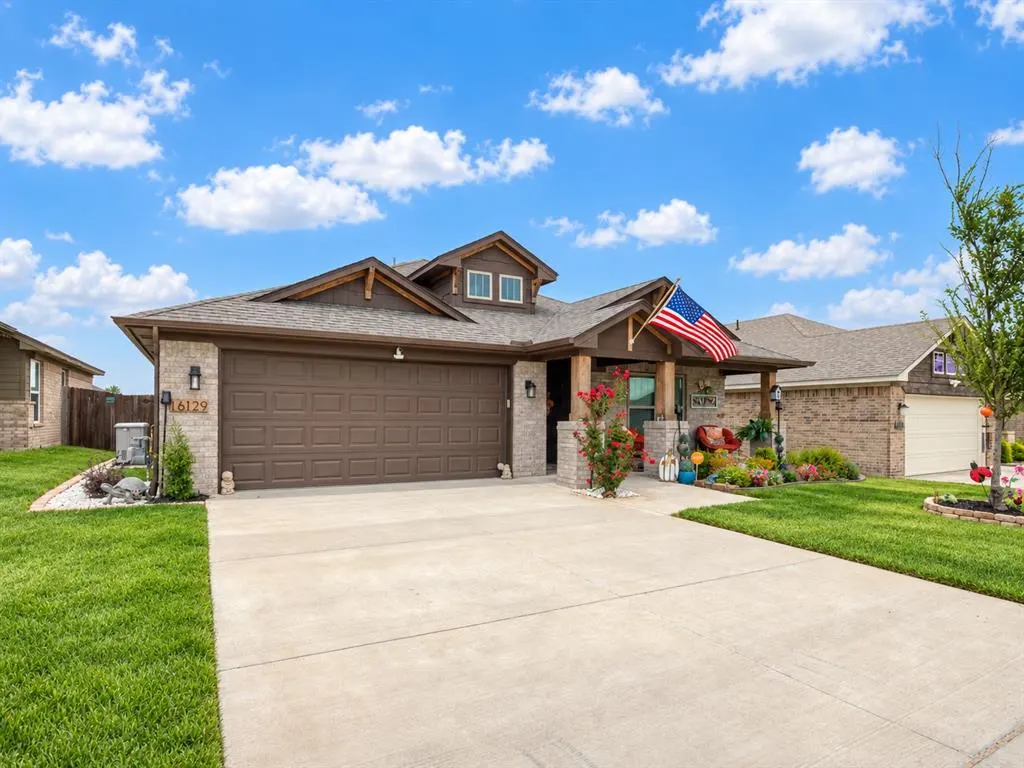 Photo 2 — 16129 Drywater Drive, Oklahoma City, OK 73170
