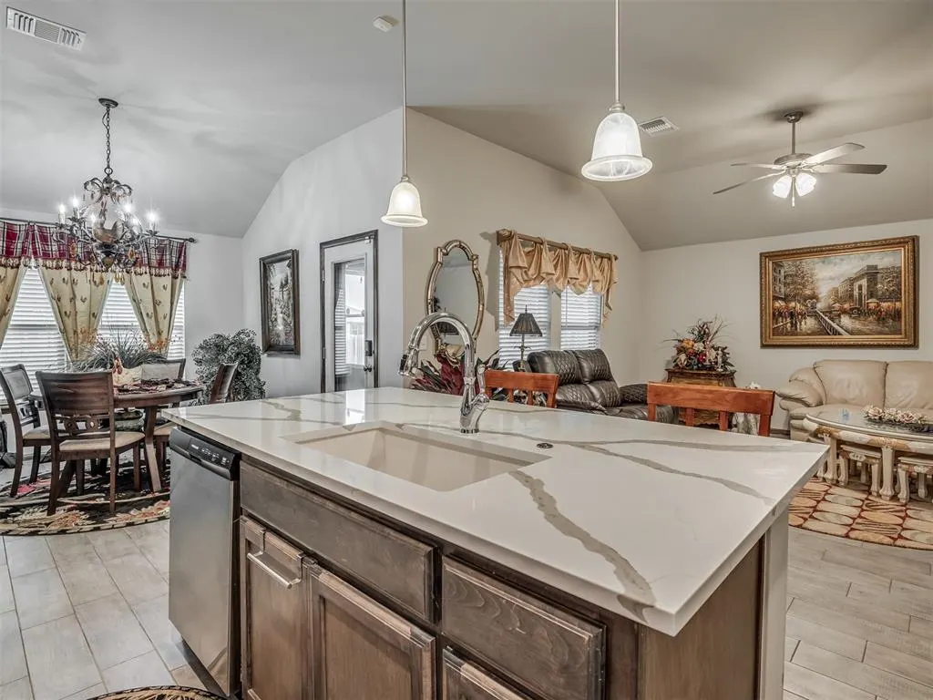 Photo 17 — 16129 Drywater Drive, Oklahoma City, OK 73170