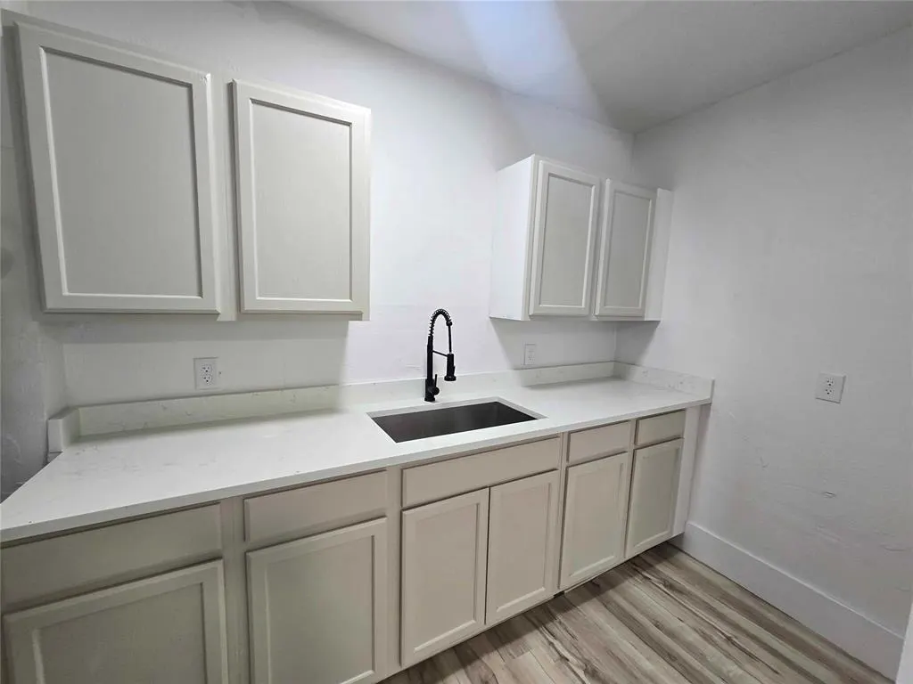 Photo 5 — 2137 NW 29th Street, Oklahoma City, OK 73107