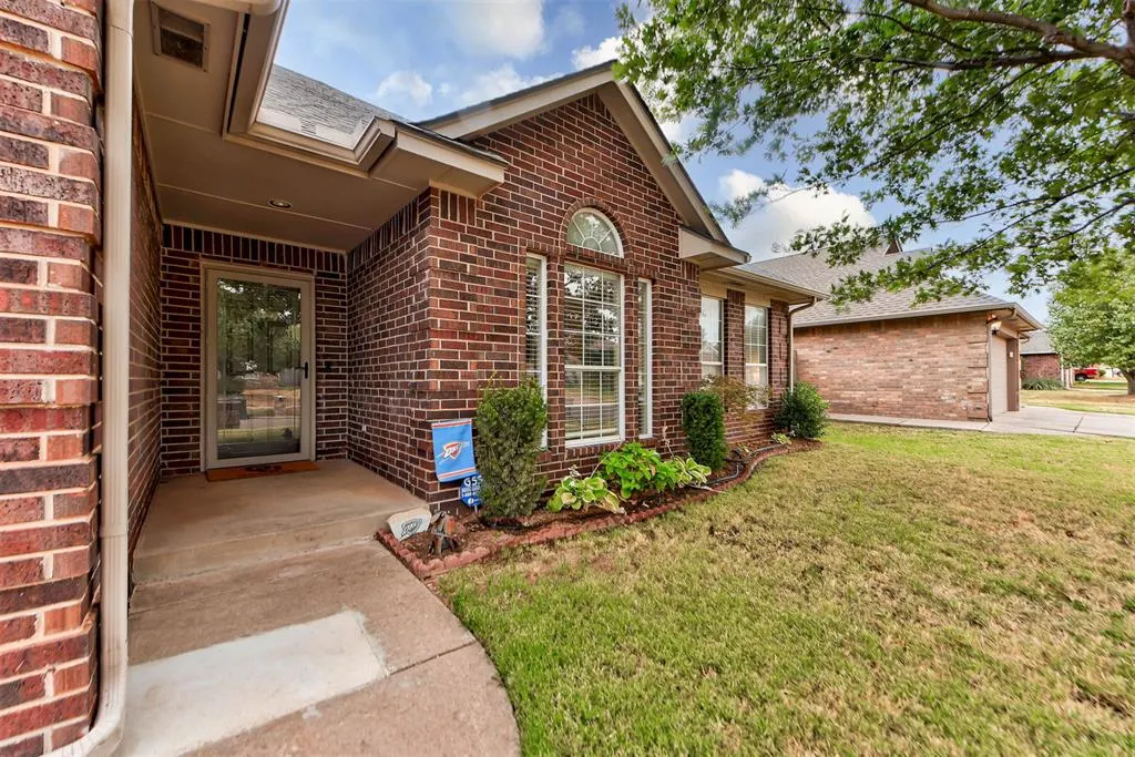 Photo 5 — 17644 Lead Lane, Edmond, OK 73012