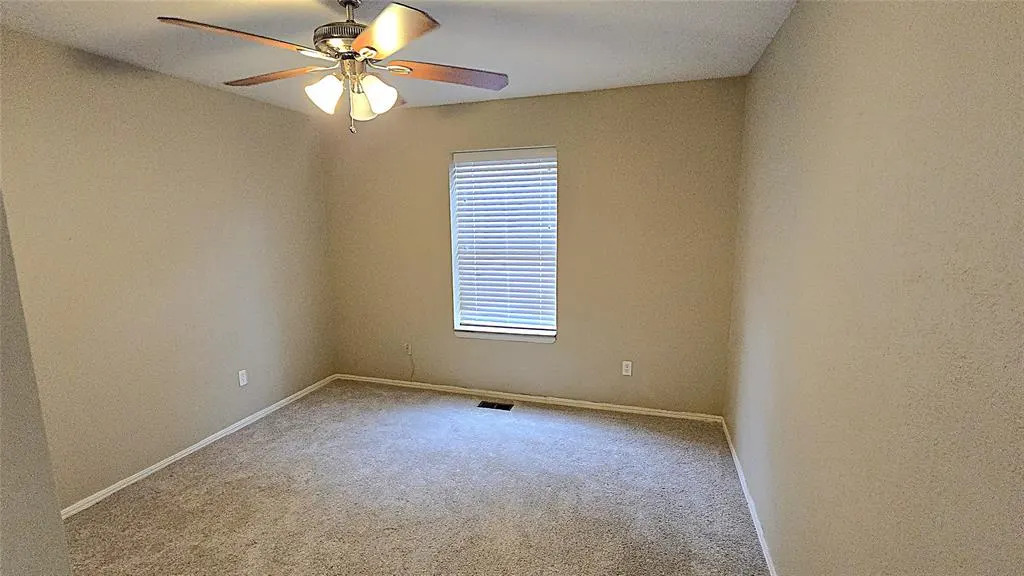 Photo 16 — 1707 Wheaton Drive, Norman, OK 73071
