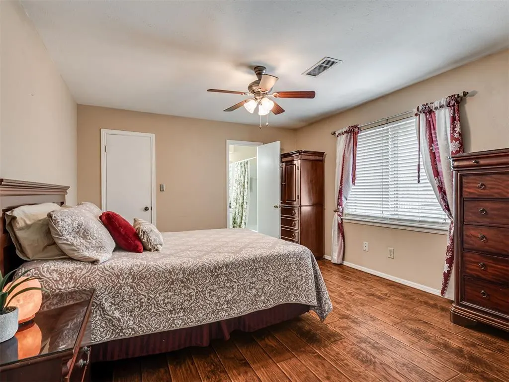 Photo 14 — 2527 NW 62nd Street 219, Oklahoma City, OK 73112