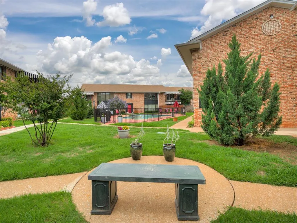 Photo 22 — 2527 NW 62nd Street 219, Oklahoma City, OK 73112