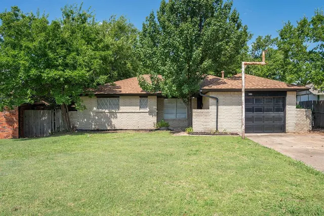 Photo 2 — 1403 N Nail Parkway, Moore, OK 73160