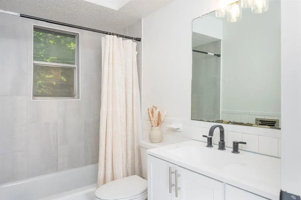Photo 17 — 1403 N Nail Parkway, Moore, OK 73160