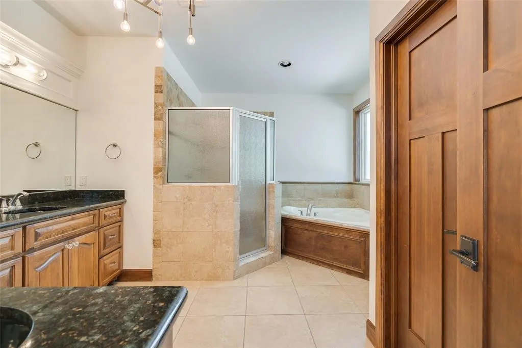 Photo 16 — 4409 Shorthorn Lane, Edmond, OK 73034
