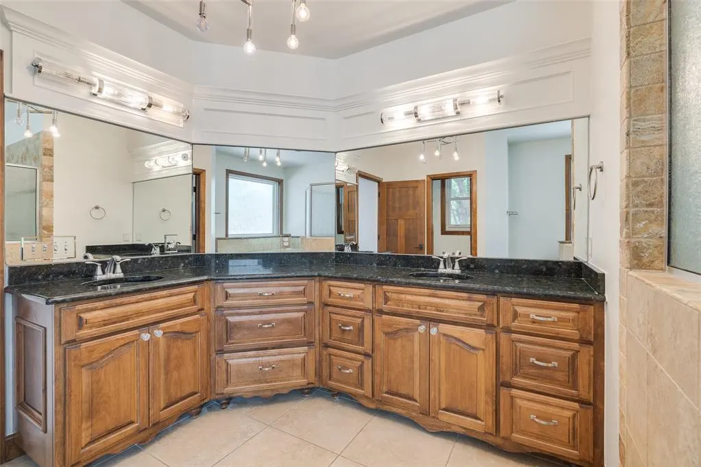 Photo 17 — 4409 Shorthorn Lane, Edmond, OK 73034