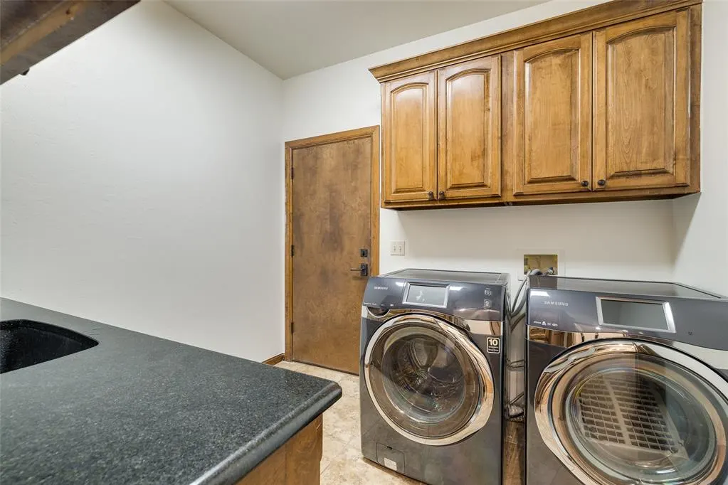 Photo 37 — 4409 Shorthorn Lane, Edmond, OK 73034