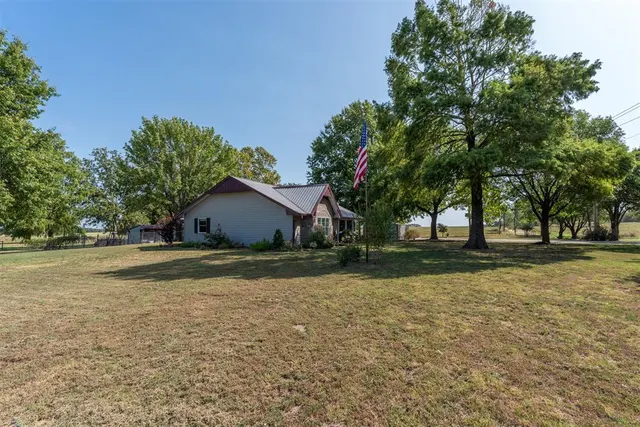 Photo 7 — 377038 E 1060 Road, Okemah, OK 74859