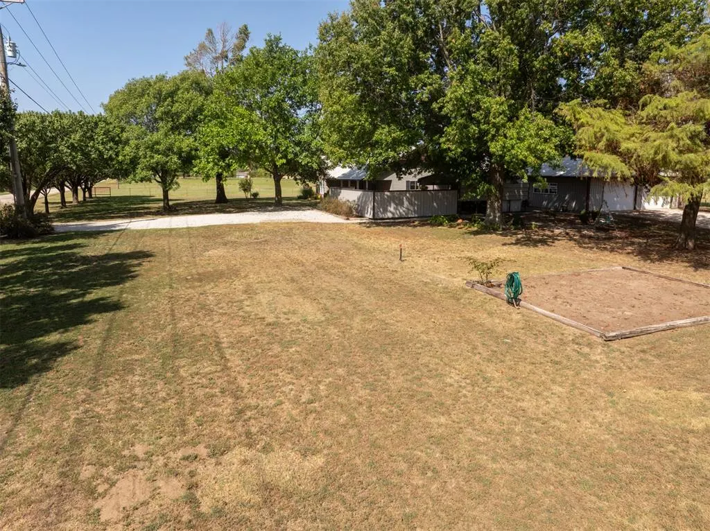 Photo 12 — 377038 E 1060 Road, Okemah, OK 74859