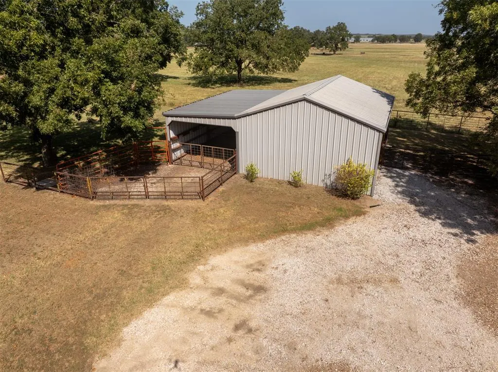 Photo 14 — 377038 E 1060 Road, Okemah, OK 74859