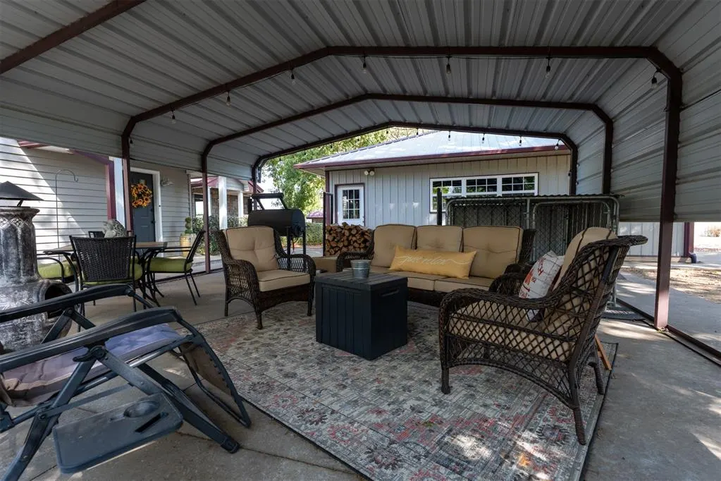 Photo 40 — 377038 E 1060 Road, Okemah, OK 74859