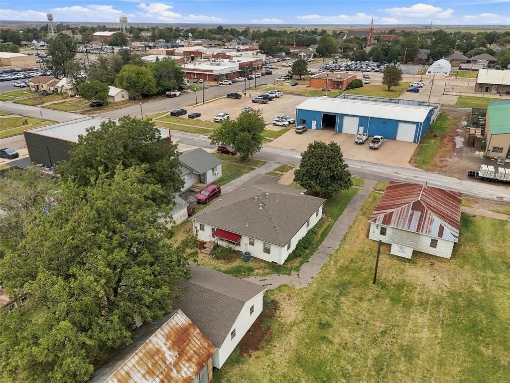 Photo 35 — 111 W Colorado Avenue, Okarche, OK 73762