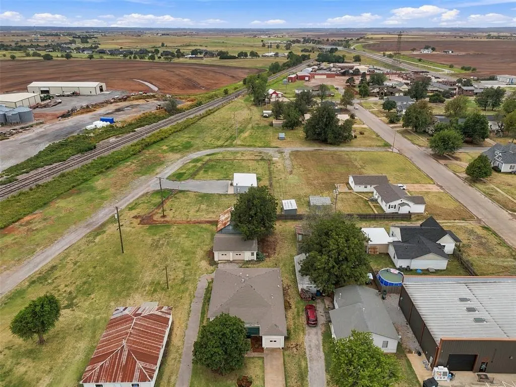 Photo 36 — 111 W Colorado Avenue, Okarche, OK 73762