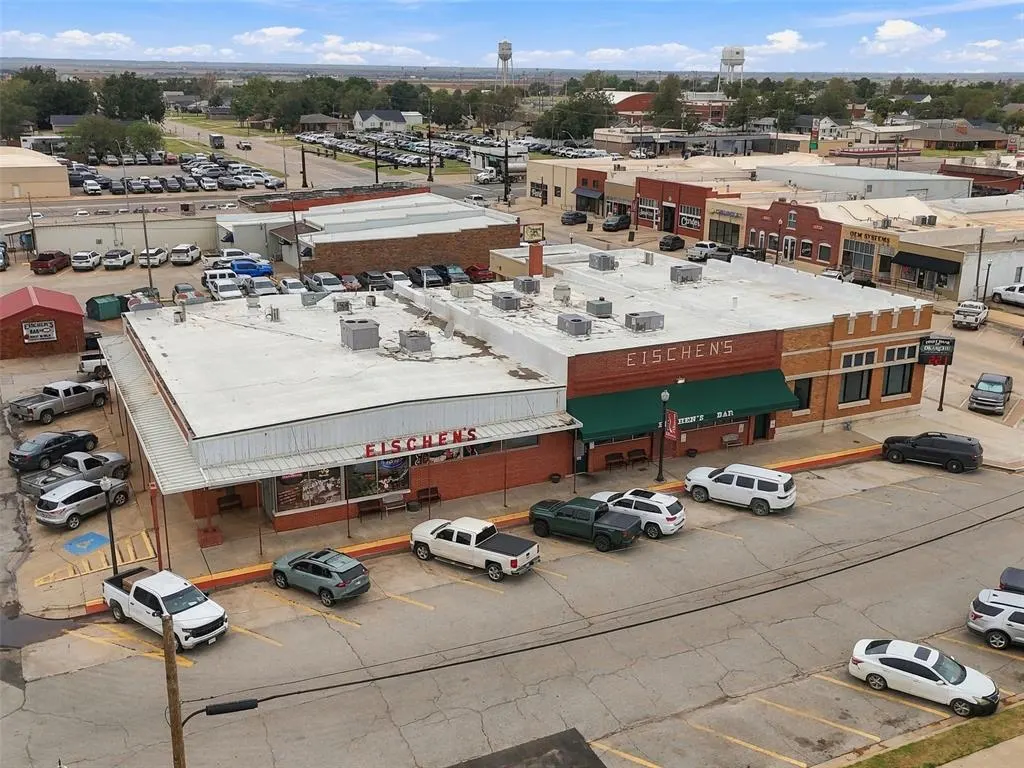 Photo 37 — 111 W Colorado Avenue, Okarche, OK 73762