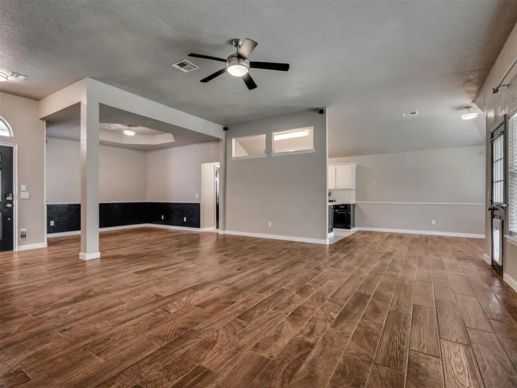 Photo 5 — 2609 NW 160th Street, Edmond, OK 73013
