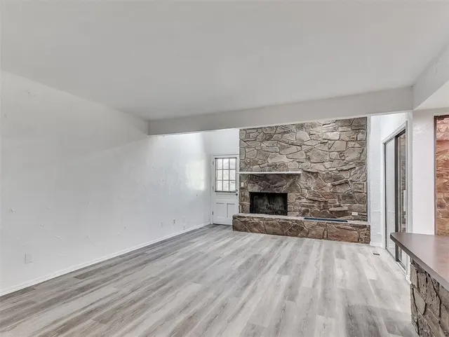 Photo 3 — 7407 Kings Manor Court, Oklahoma City, OK 73132