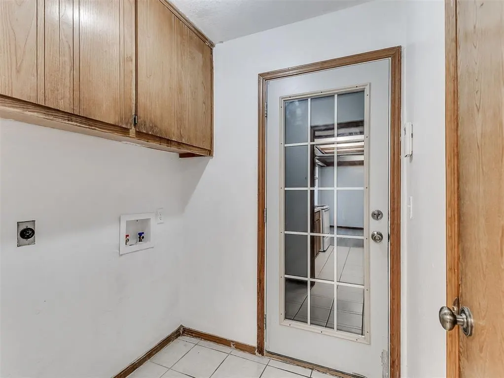 Photo 7 — 7407 Kings Manor Court, Oklahoma City, OK 73132