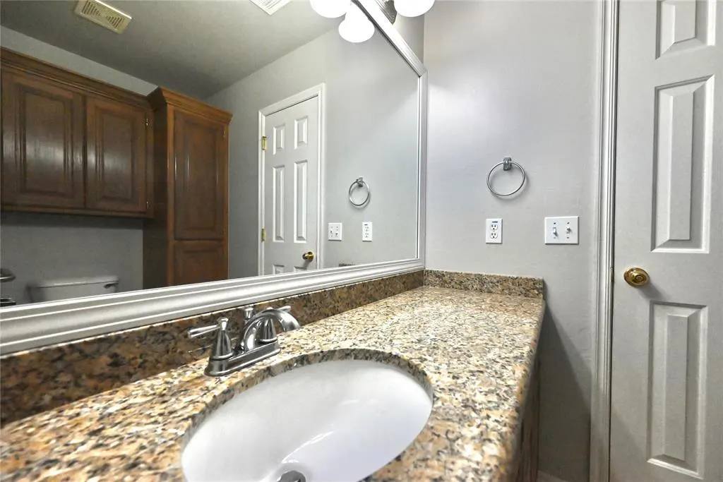 Photo 14 — 3317 Arizona Avenue, Chickasha, OK 73018