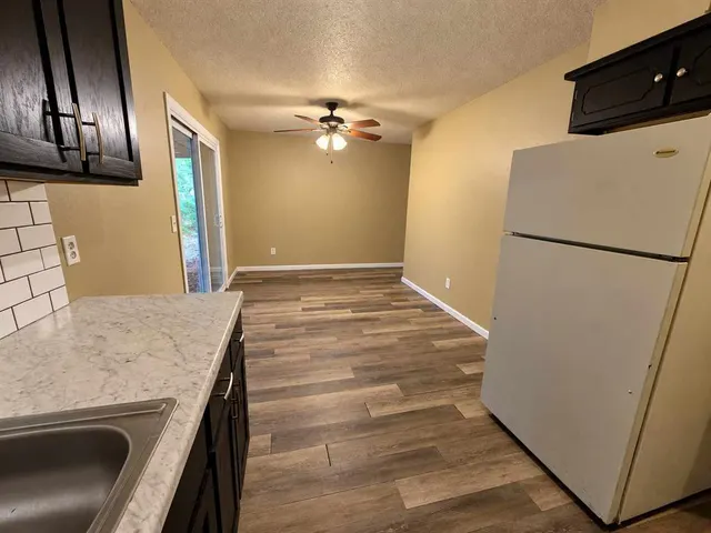 Photo 7 — 9717 NE 2nd Street, Midwest City, OK 73130