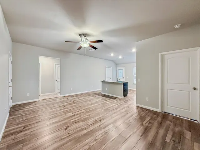 Photo 4 — 1609 Vermilion Lane, El Reno, OK 73036
