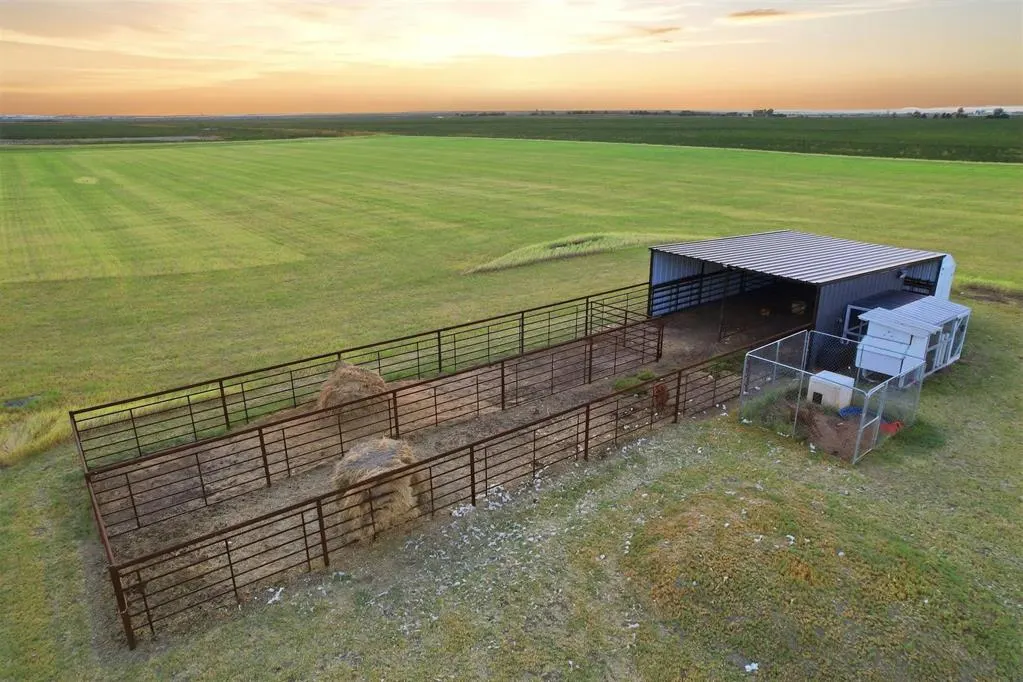 Photo 45 — 16353 S County Road 213 Road, Headrick, OK 73549