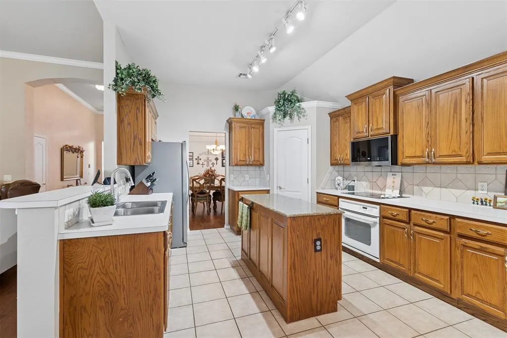 Photo 10 — 3813 Lorings Road, Norman, OK 73072