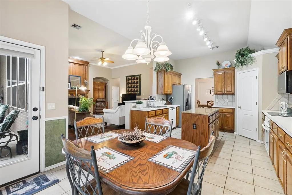 Photo 16 — 3813 Lorings Road, Norman, OK 73072