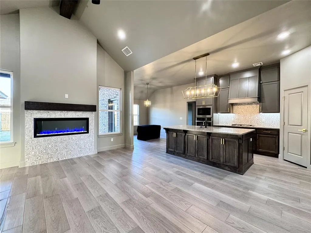 Photo 2 — 16024 Navarra Way, Oklahoma City, OK 73170
