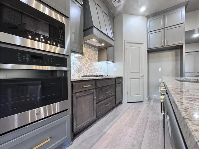 Photo 6 — 16024 Navarra Way, Oklahoma City, OK 73170
